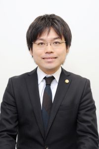 弁護士村本拓哉